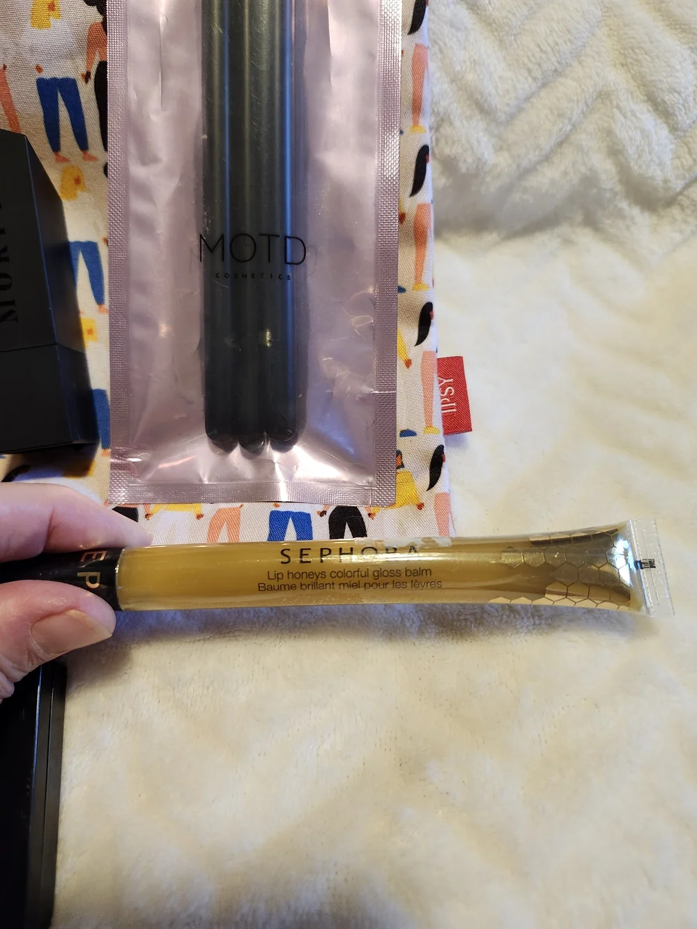 Beauty Bundle Of 7 Items - Hempz, Sephora, Morphe, Revolution